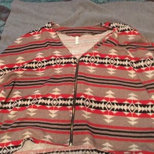 Really cute pullover or poncho sweater !